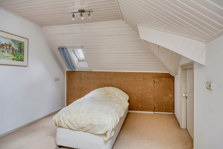 Foto 35 van Middenweg 8