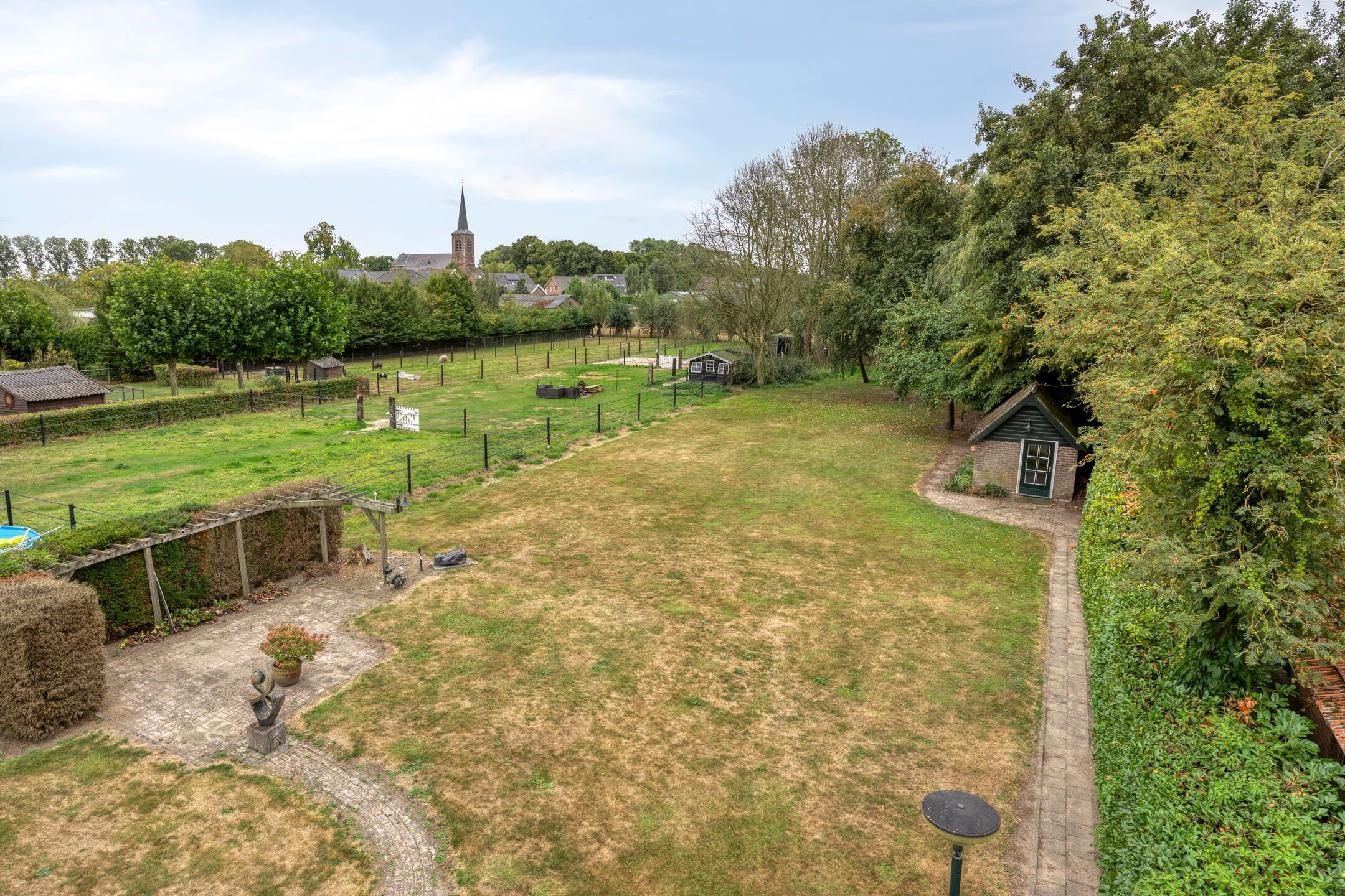 Foto 39 van Middenweg 8