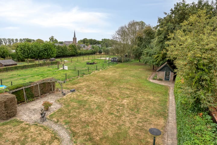 Foto 39 van Middenweg 8