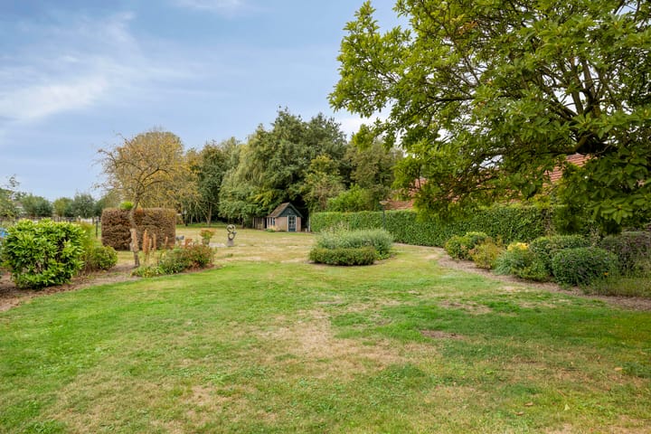 Foto 43 van Middenweg 8