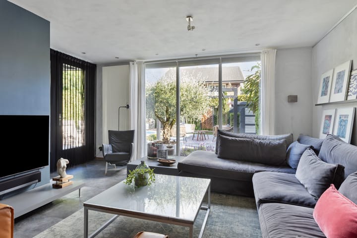 Photo 2 of Johanna van Vlaanderenstraat 7