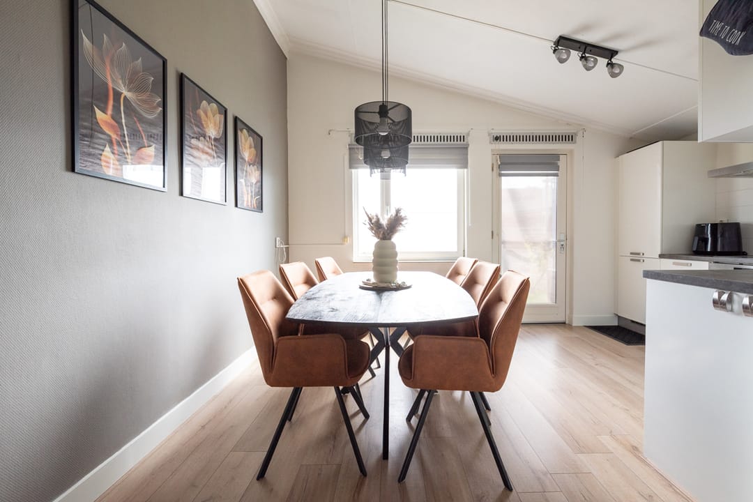 Photo 22 of Linie 243