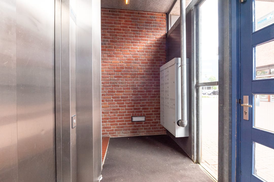 Photo 28 of Linie 243