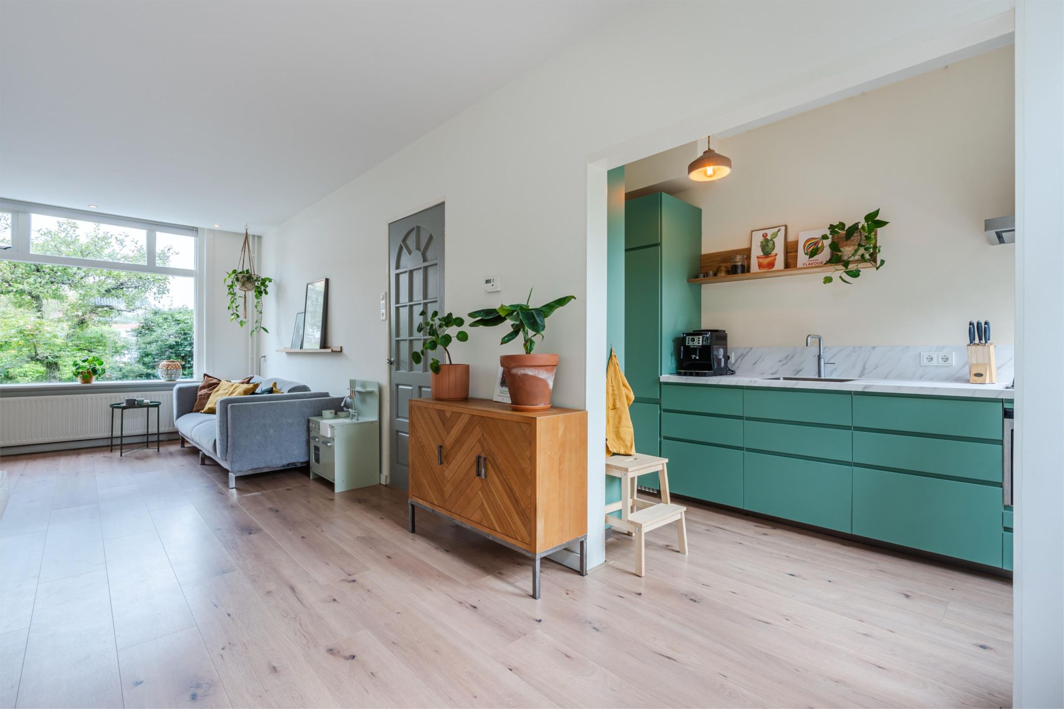 Photo 3 of Meidoornstraat 19