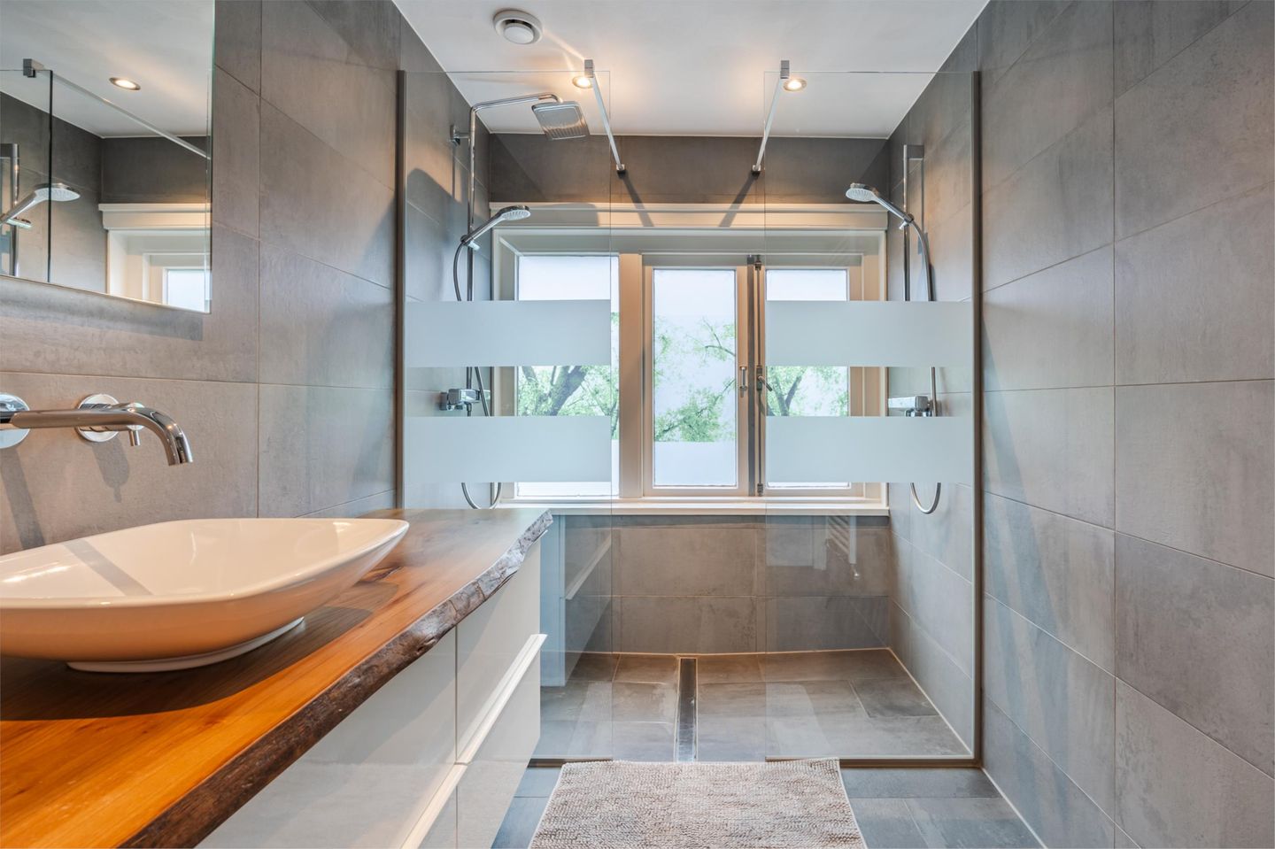 Photo 4 of Meidoornstraat 19