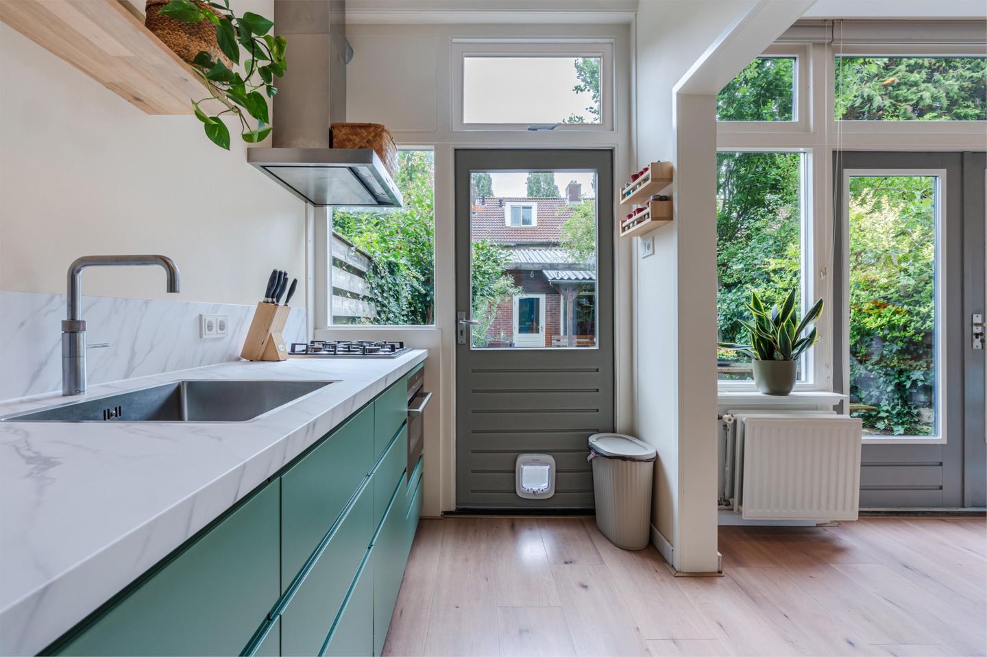 Photo 19 of Meidoornstraat 19