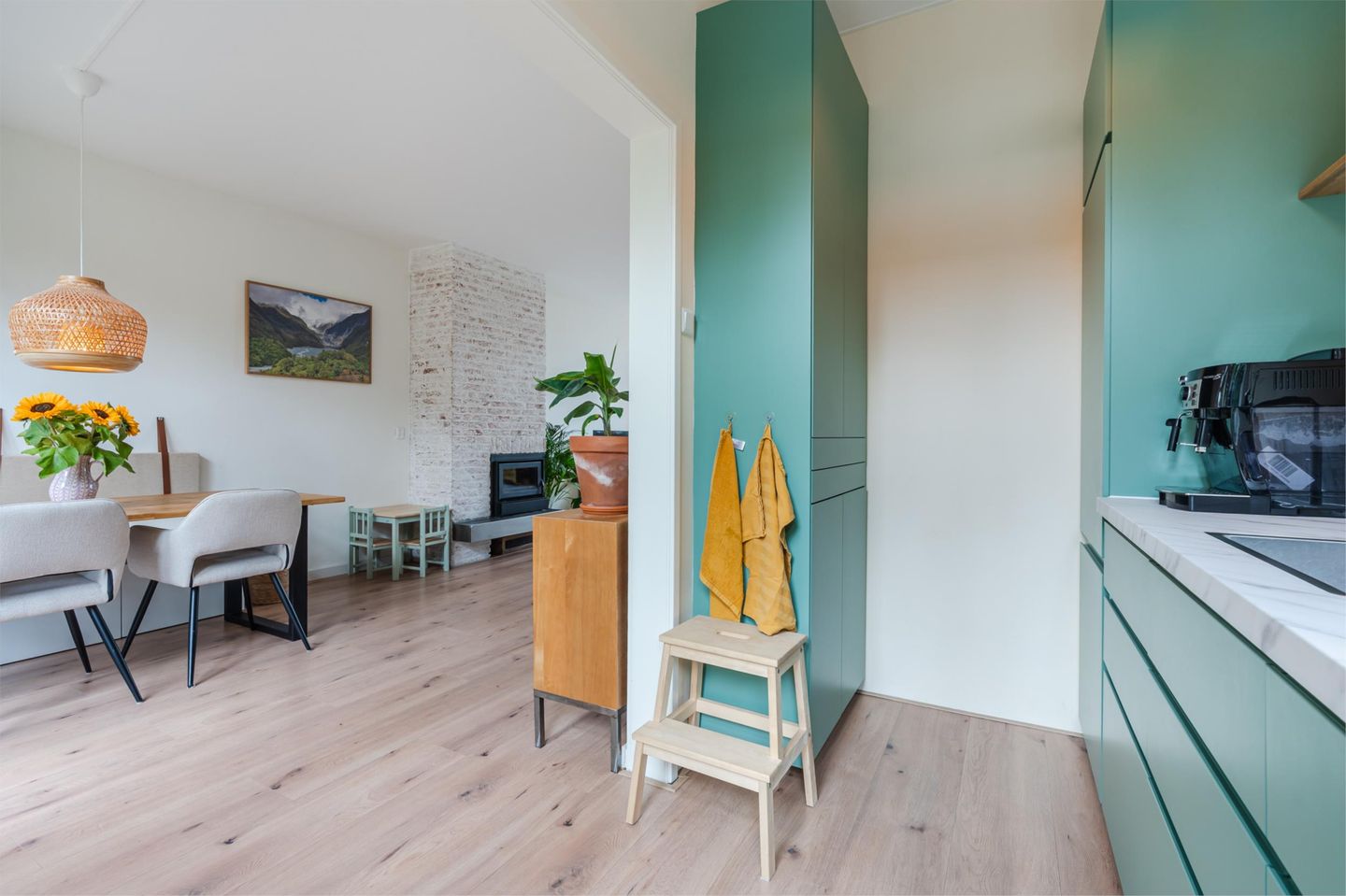 Photo 20 of Meidoornstraat 19