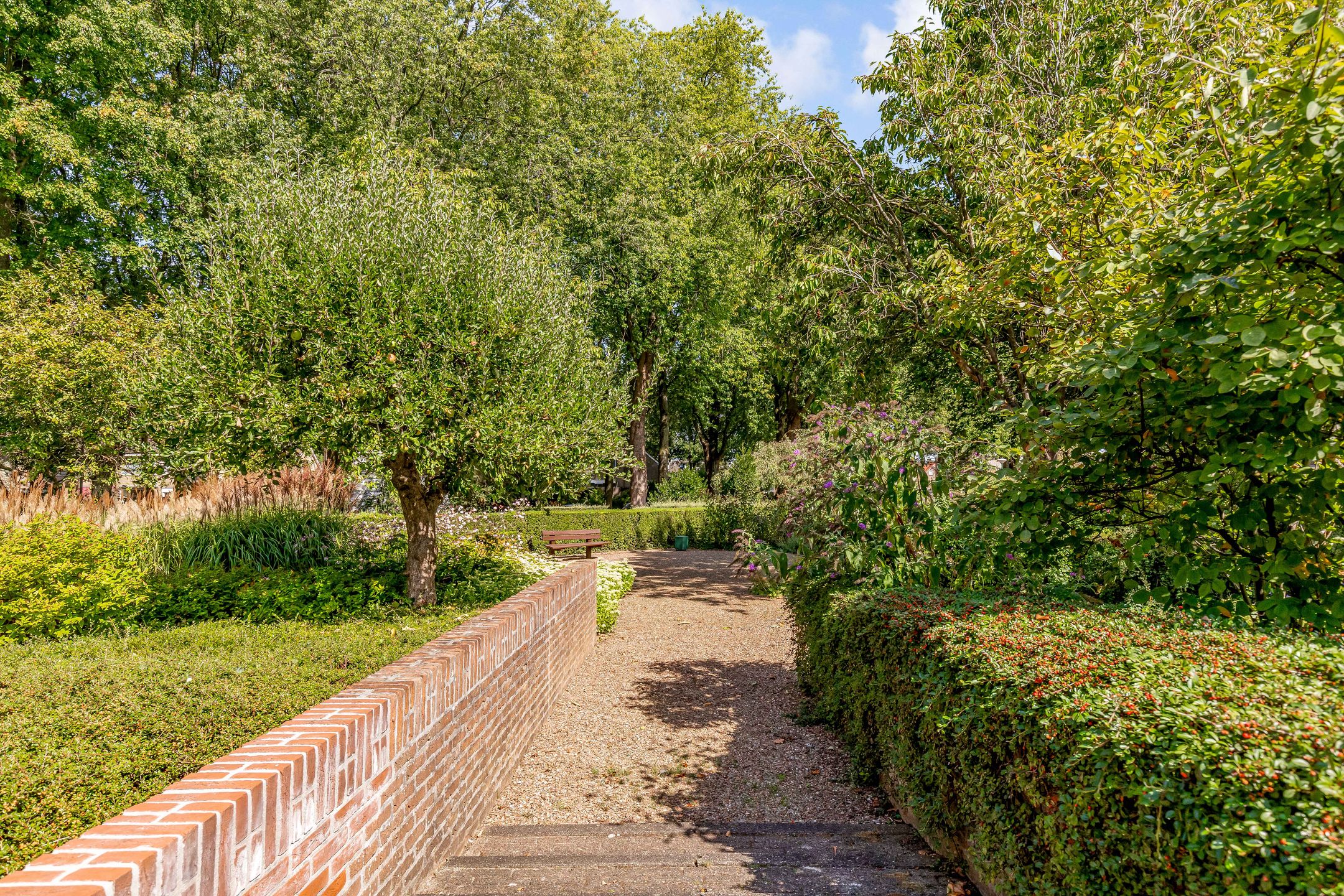 Foto 42 van J F Kennedylaan 93