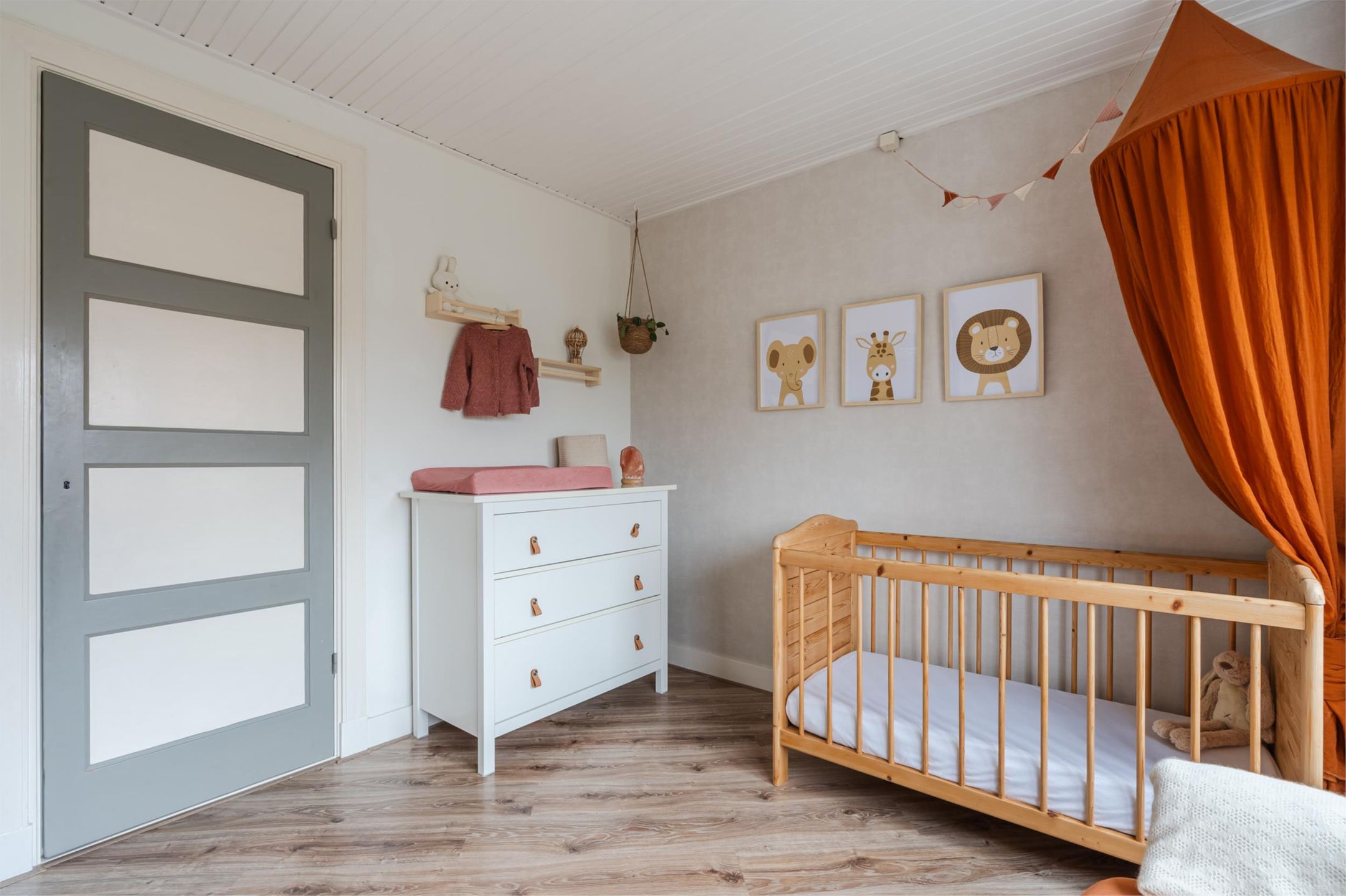 Photo 27 of Meidoornstraat 19