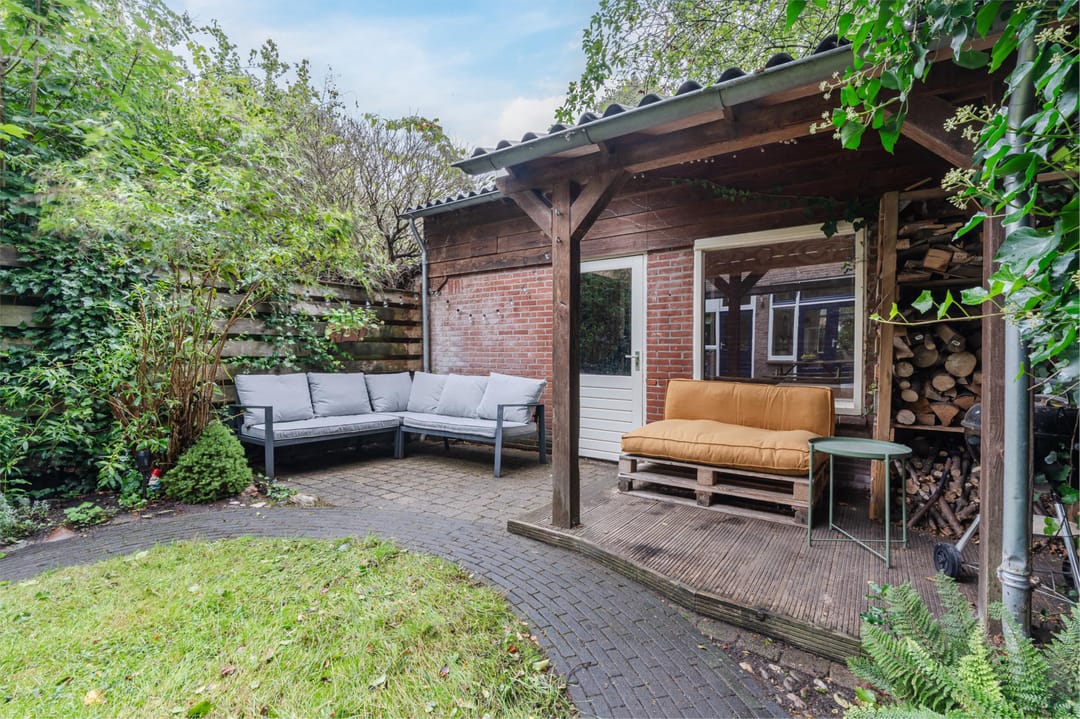 Photo 38 of Meidoornstraat 19