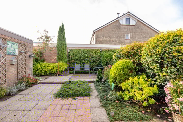 Foto 49 van Leeuweriklaan 28