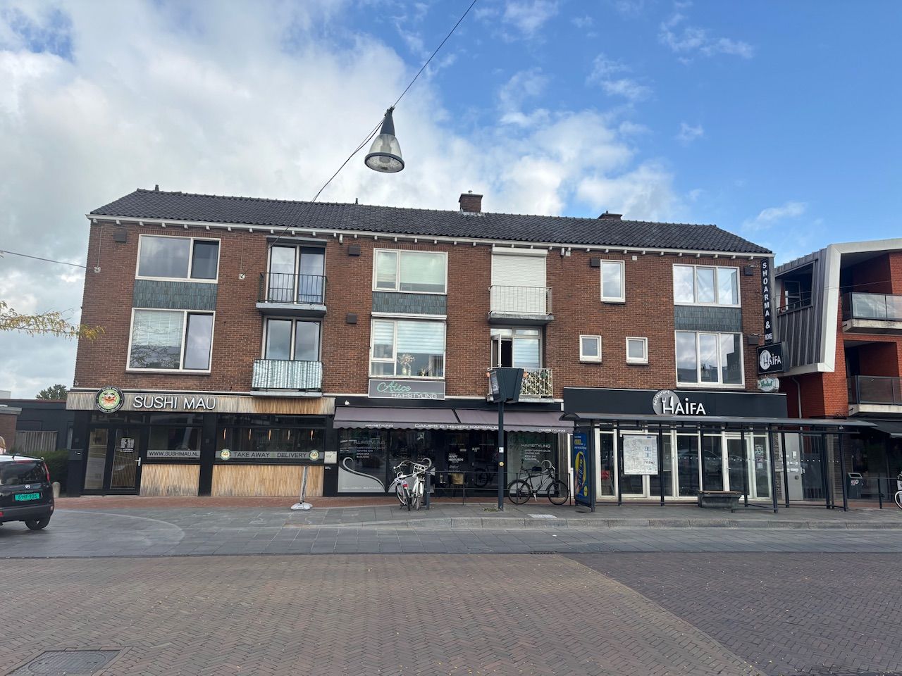 View photo 4 of Gronausestraat 1237