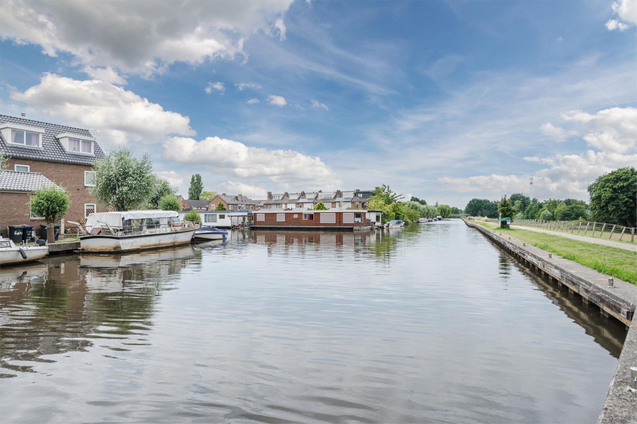 Photo 30 of Burgemeester de Voogtlaan 142