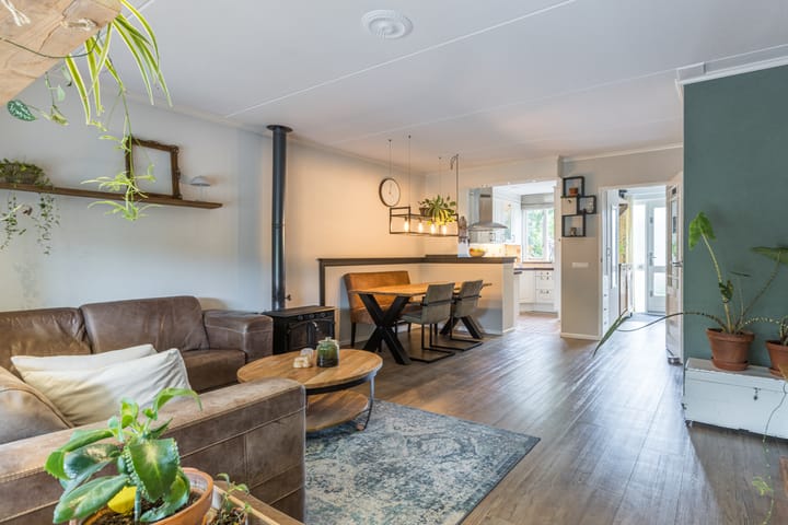 Photo 2 of Karperlaan 21