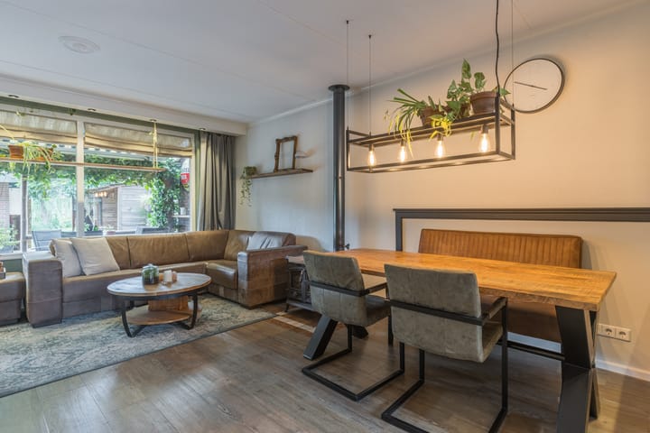 Photo 12 of Karperlaan 21