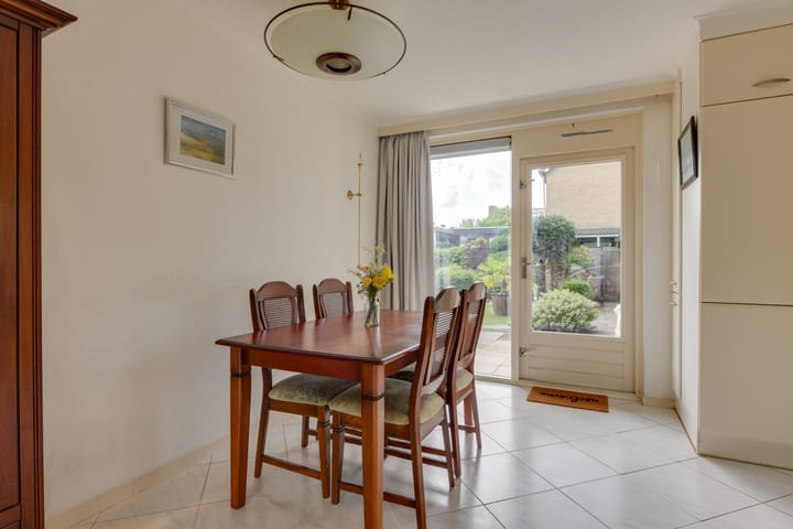 Photo 12 of Lambert Doomerstraat 57