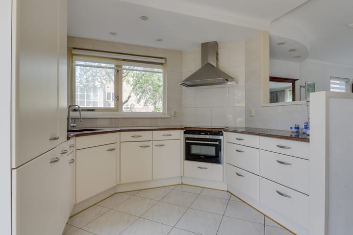 Photo 14 of Lambert Doomerstraat 57