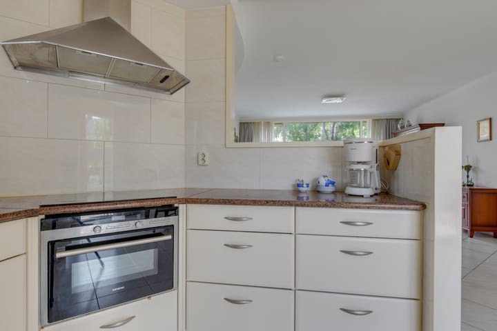 Photo 15 of Lambert Doomerstraat 57