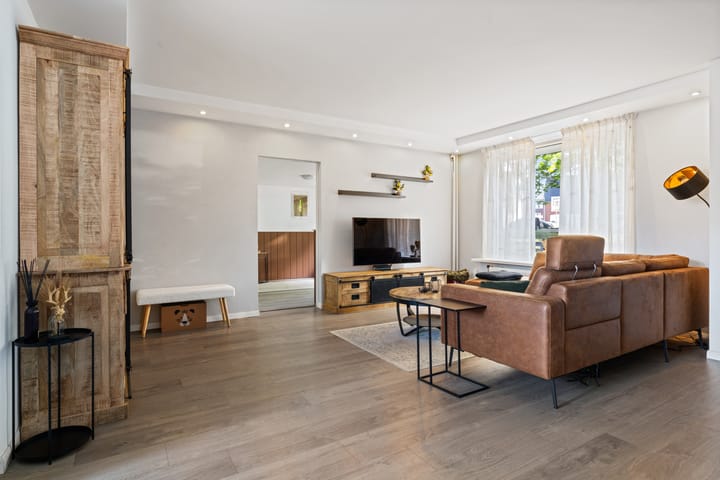 Photo 21 of Duiventoren 197