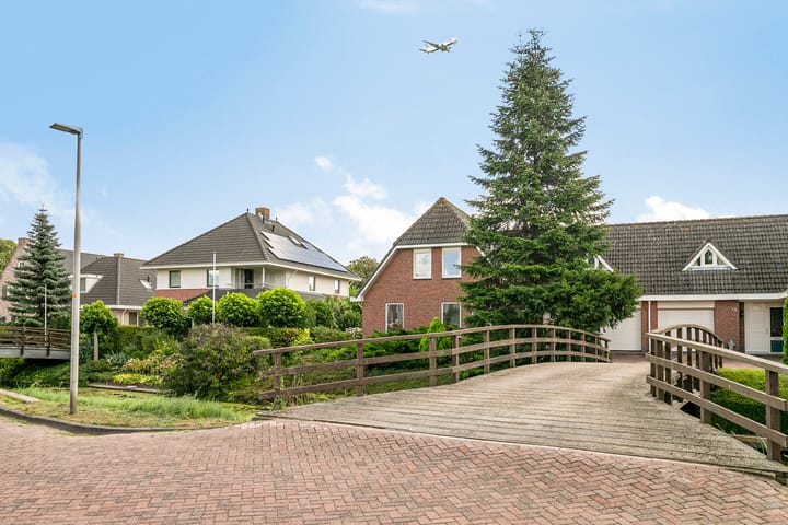 Photo 4 of Douwes Dekkerlaan 80