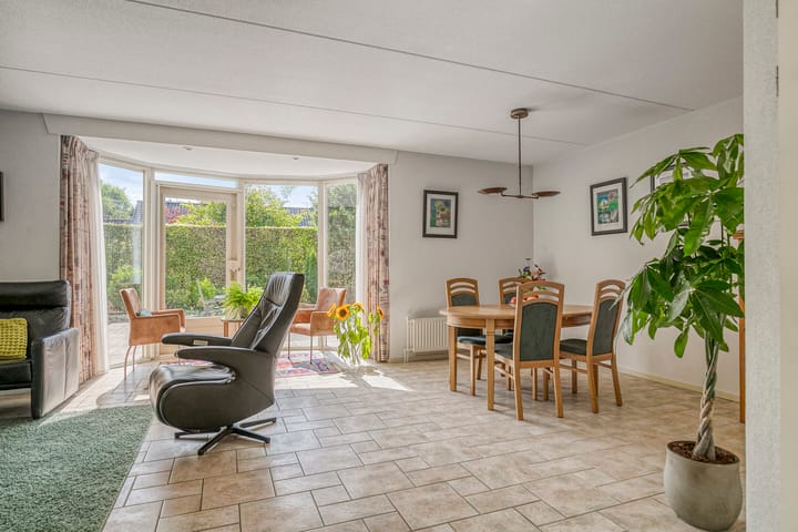 Photo 8 of Douwes Dekkerlaan 80