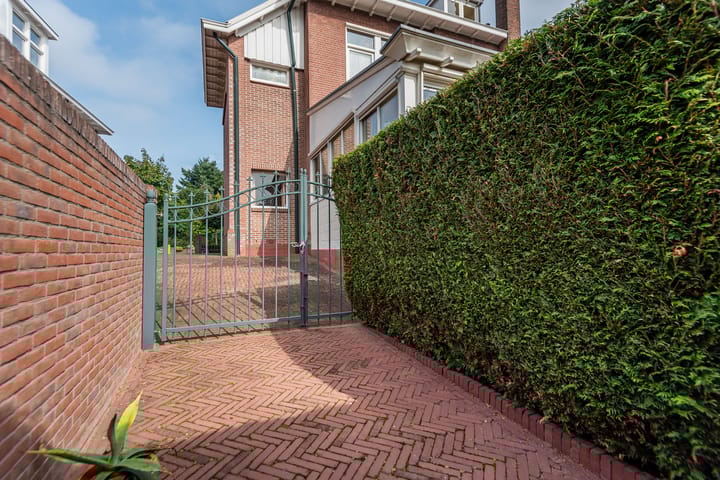 Foto 69 van Stationsweg 4