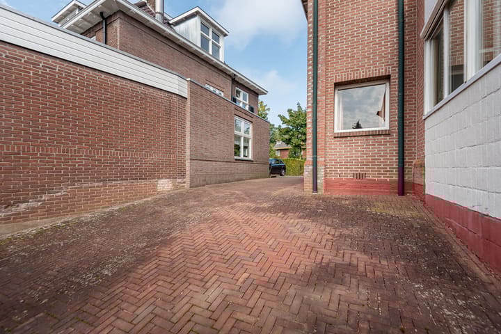 Foto 71 van Stationsweg 4