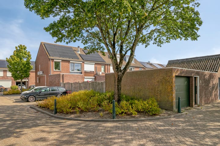 Photo 37 of Dokter Vermetstraat 23