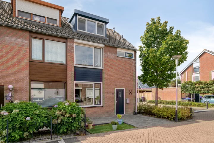 Photo 42 of Dokter Vermetstraat 23