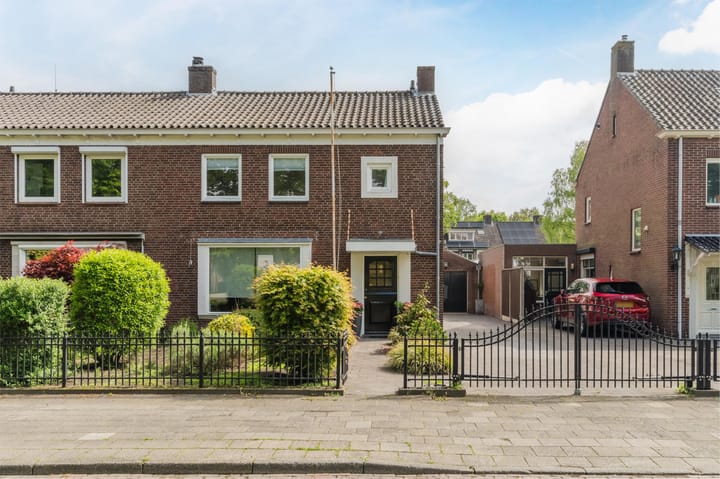 Foto 1 van Burgemeester Sweensplein 21