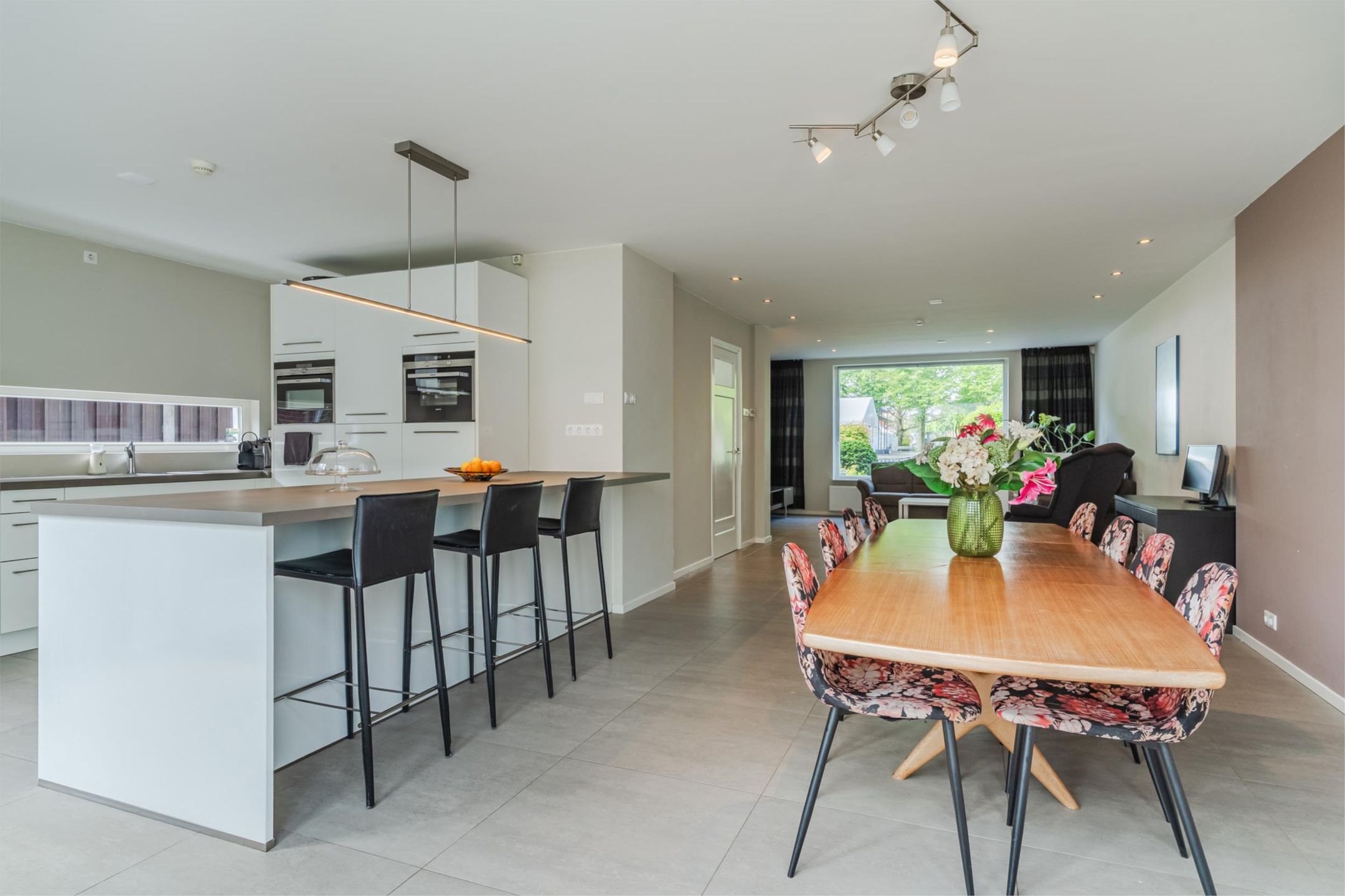 Photo 3 of Burgemeester Sweensplein 21