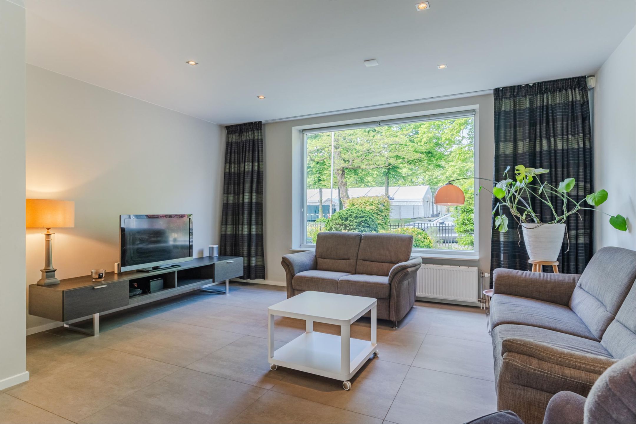 Photo 6 of Burgemeester Sweensplein 21