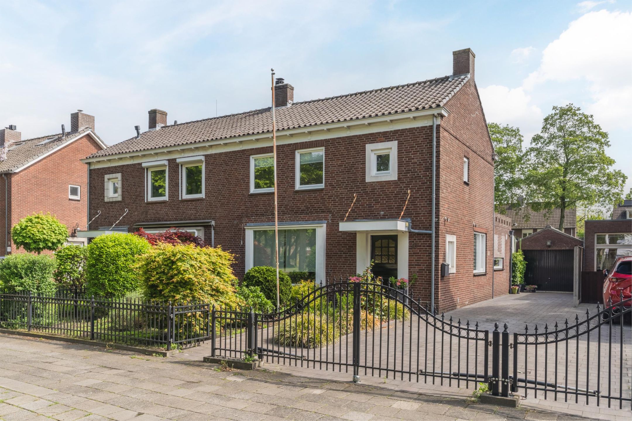 Photo 42 of Burgemeester Sweensplein 21