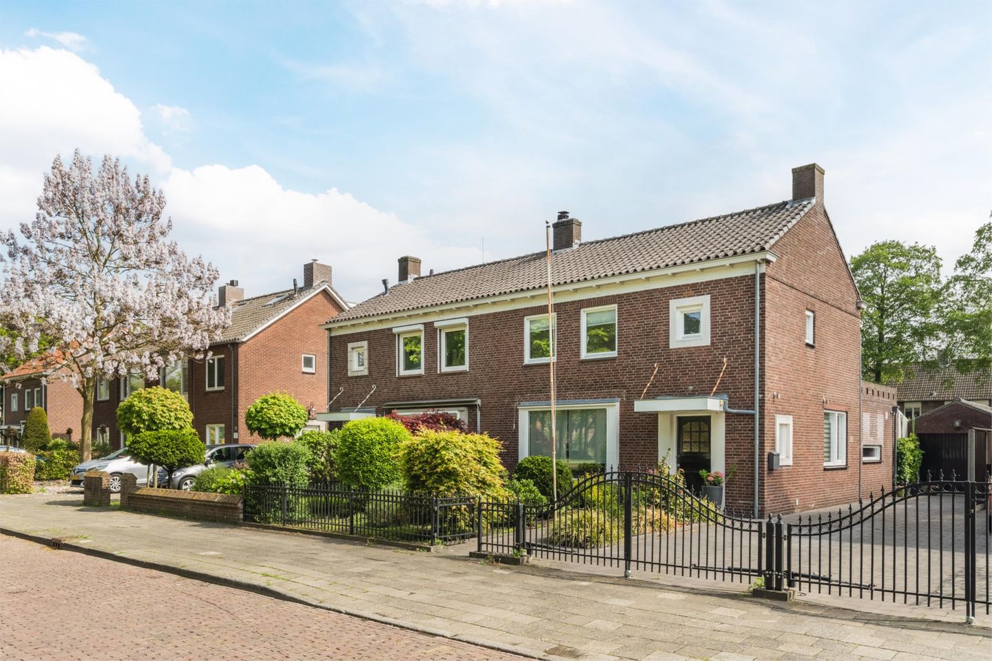 Photo 44 of Burgemeester Sweensplein 21