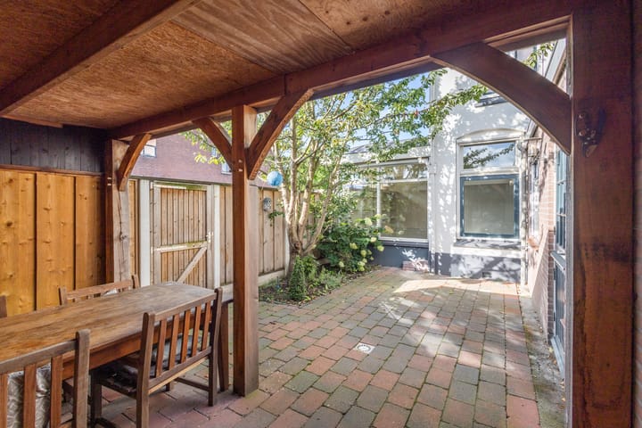 Foto 25 van Hoogstraat 105