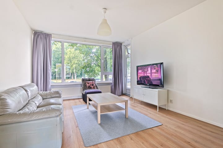 Foto 7 van Lou Jansenplein 52-H