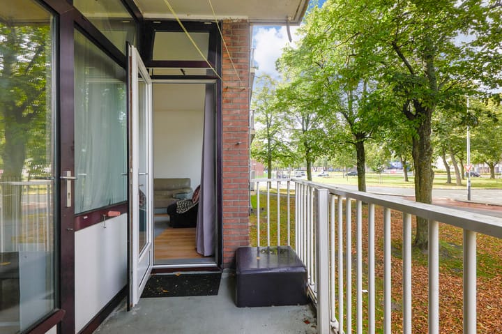 Foto 17 van Lou Jansenplein 52-H