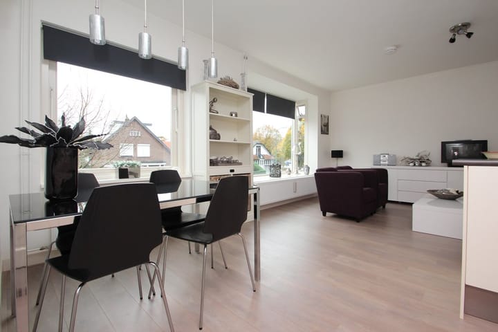 Foto 2 van Koninginnelaan 26-01