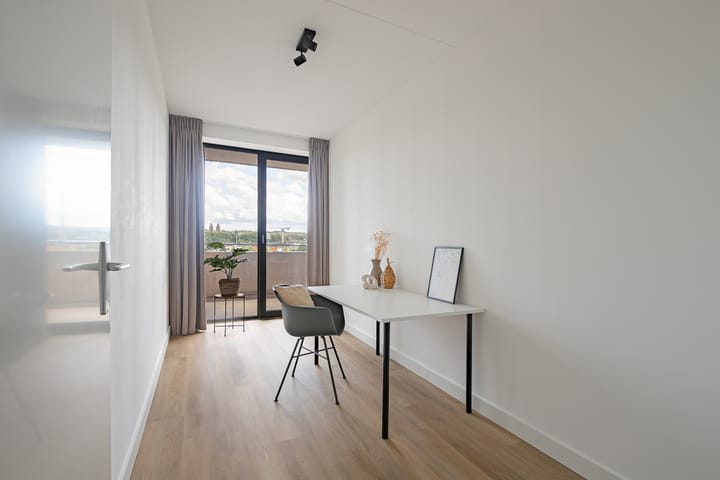 Foto 9 van Frederik Hendriklaan 50-D03