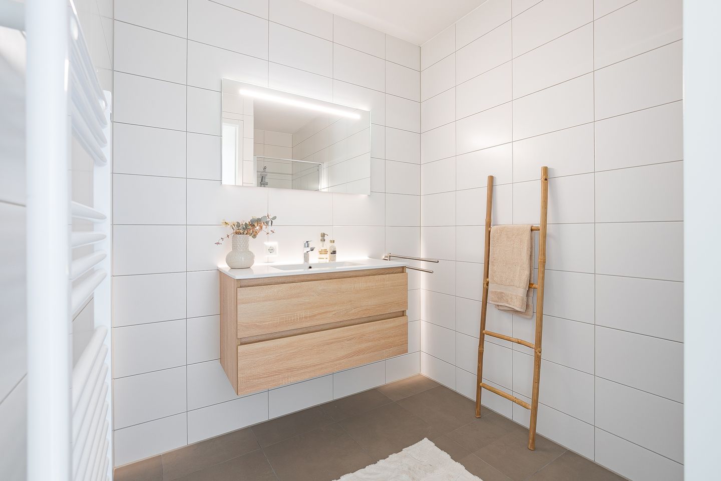 Foto 10 van Frederik Hendriklaan 50-D03