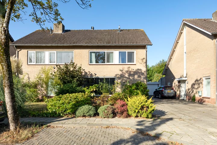 Foto 41 van Lupinestraat 10