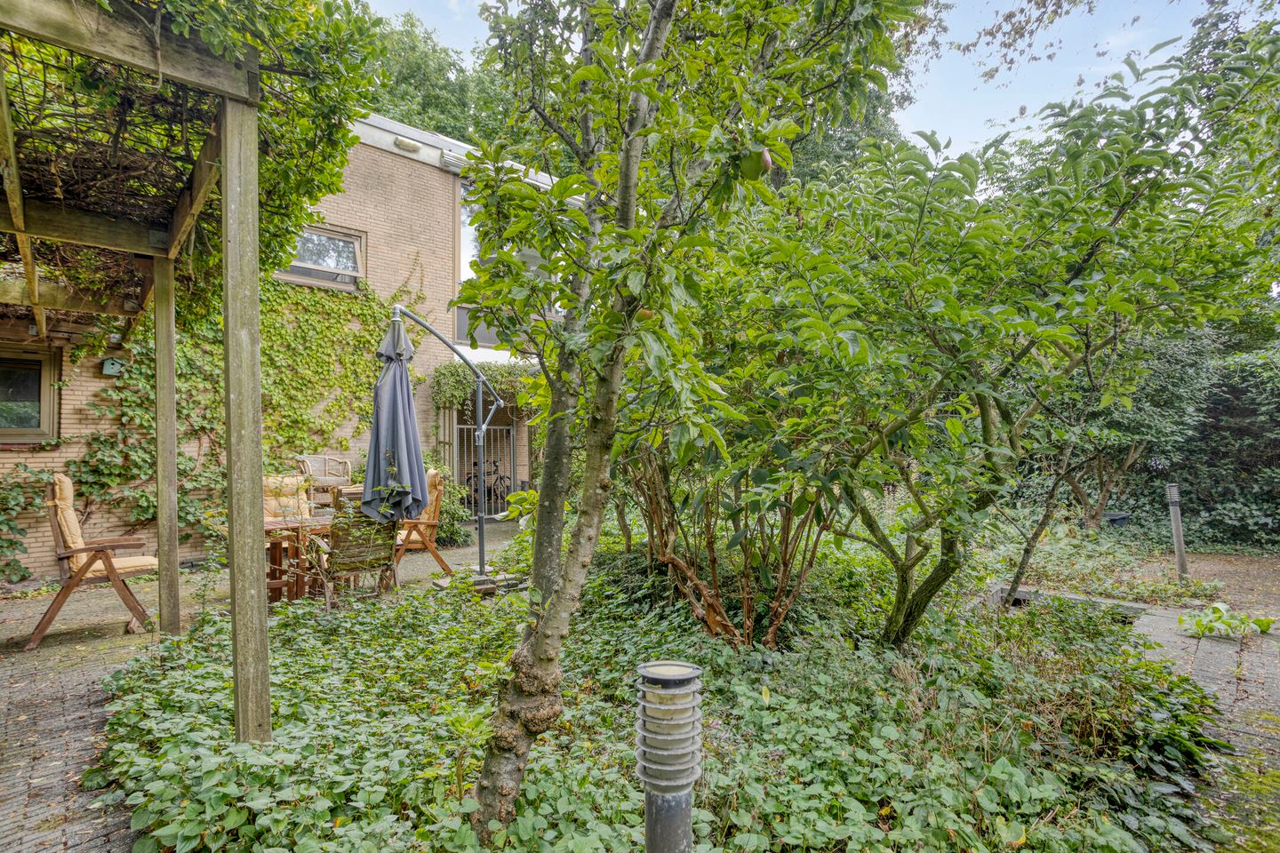 Foto 40 van Burgemeester Eliasstraat 3