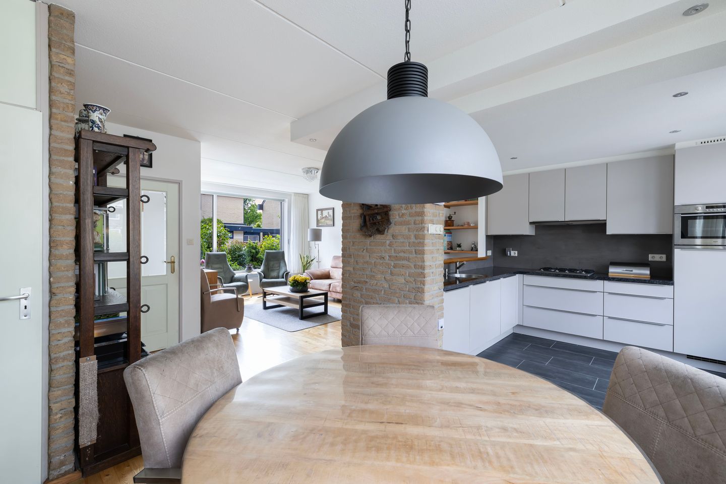 Foto 14 van Swalmstraat 5