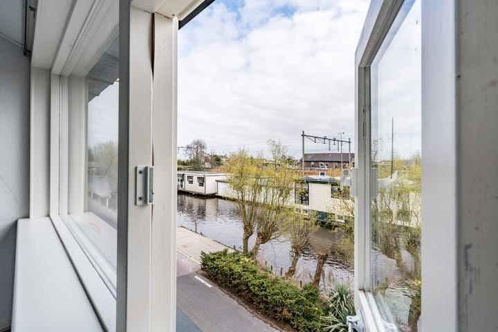 Photo 24 of Leidsevaart 176