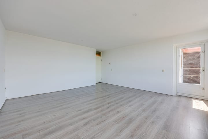 Photo 11 of Messiaenplantsoen 132