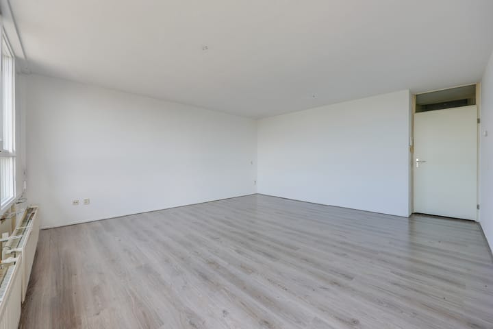 Photo 12 of Messiaenplantsoen 132