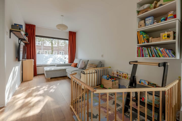 Photo 4 of Korhaanstraat 11-A