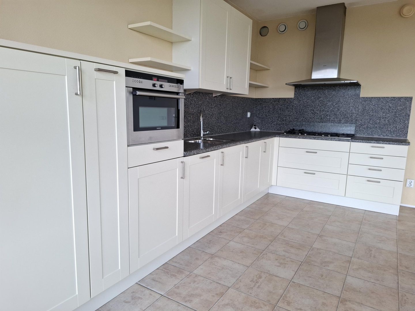 Foto 4 van Maarten Harpertsz. Trompweg 128