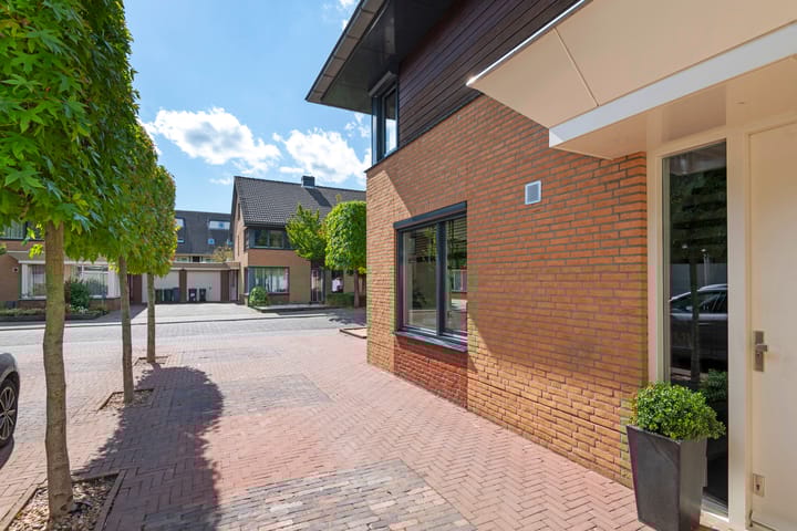 Photo 5 of J. van Zantenstraat 70