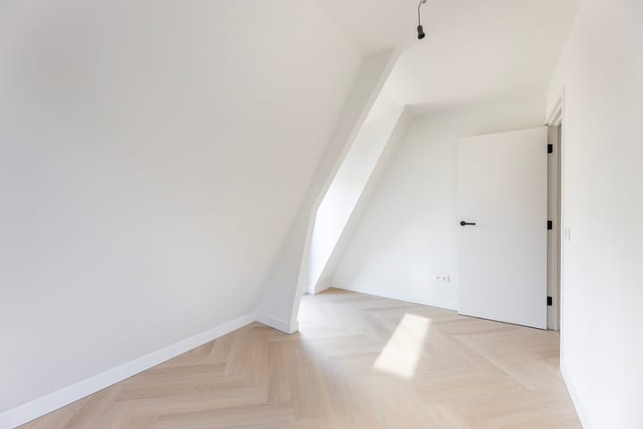 Foto 21 van Industriestraat 25